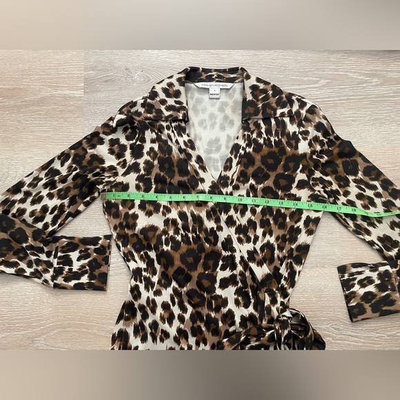 Diane Von Furstenberg 90s Cheetah Leopard Print Silk Wrap Midi Dress Women’s 4 - Picture 8 of 9